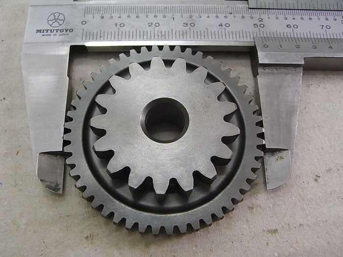 Шестерня стартера промежуточная