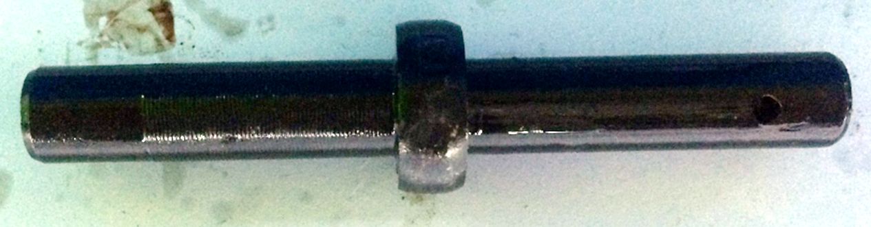 Вал шестерни холостого хода