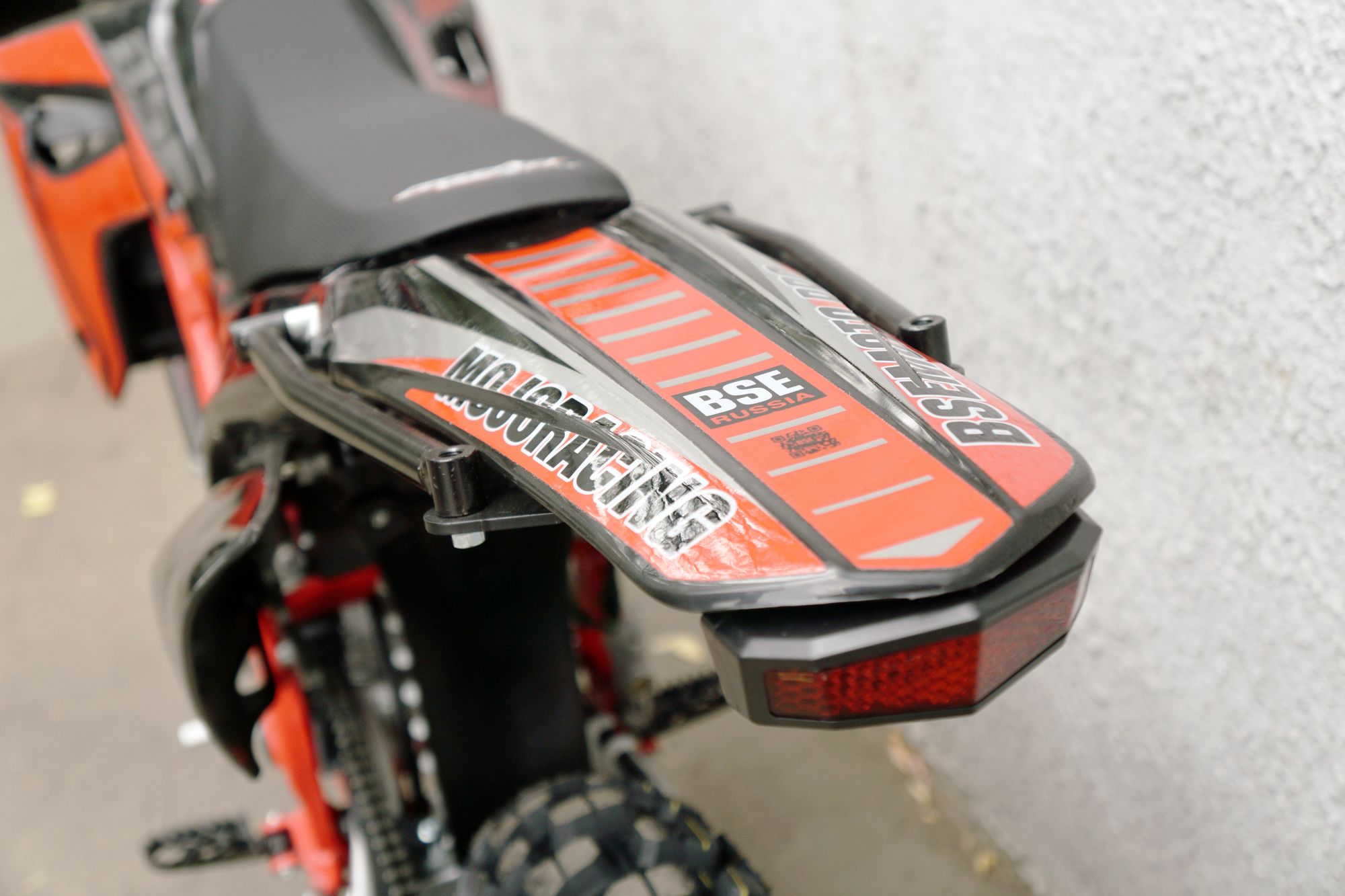 Наклейки BSE Z11 Red