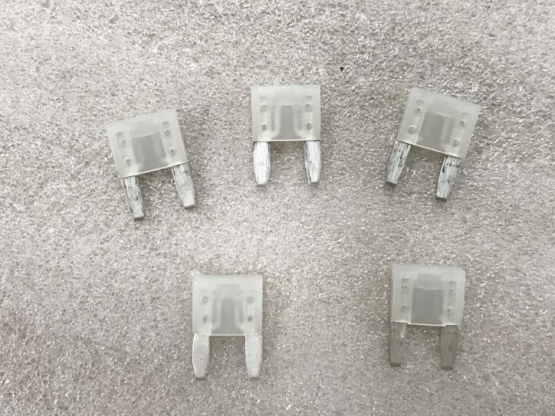 Предохранитель 25а