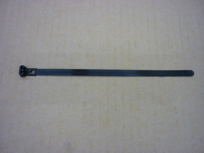 Стяжка провода 200*8