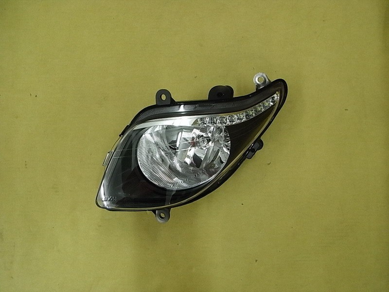 Фара передняя левая