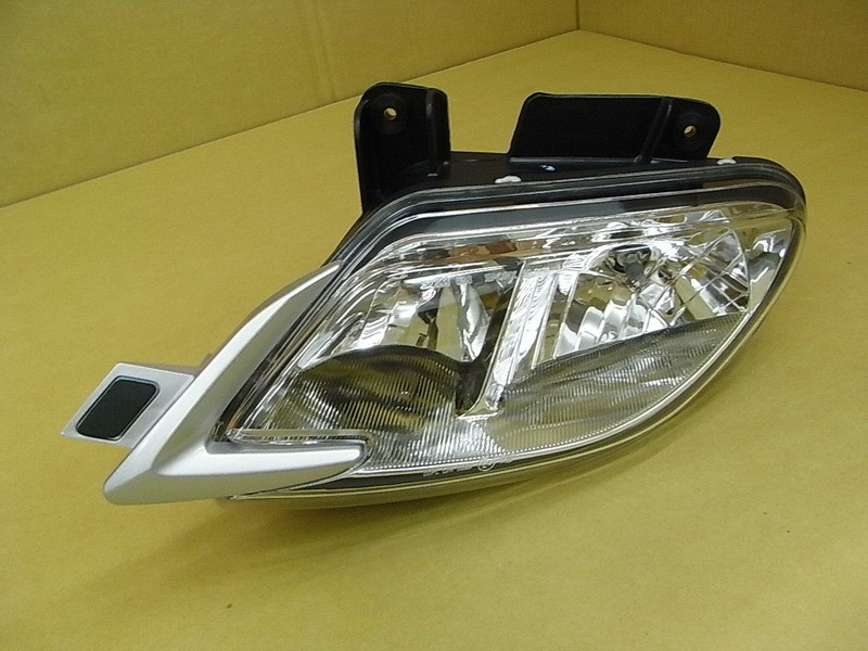 Блок фара передняя левая