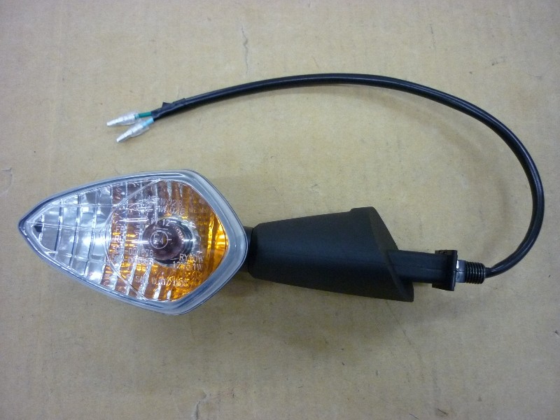 Указатель поворота передний правый