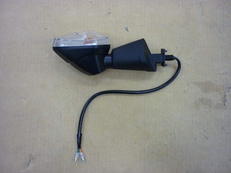 Указатель поворота передний левый