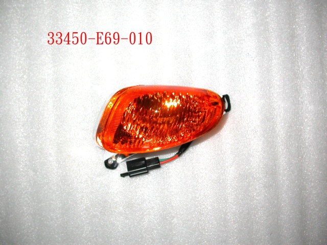 Указатель поворота передний левый