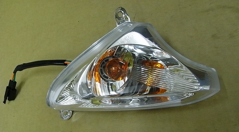 Указатель поворота передний левый