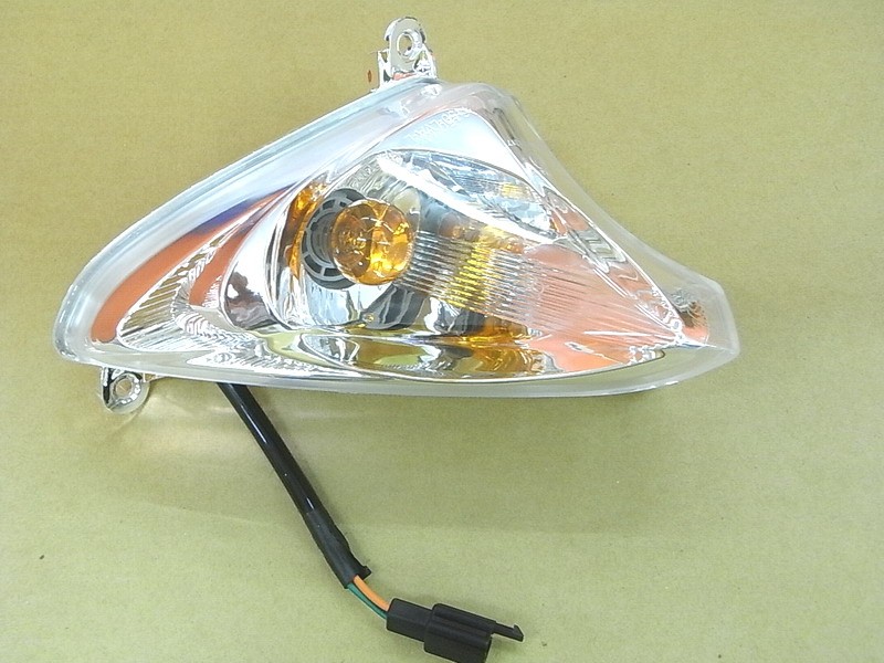 Указатель поворота передний левый