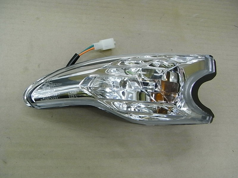 Указатель поворота передний левый