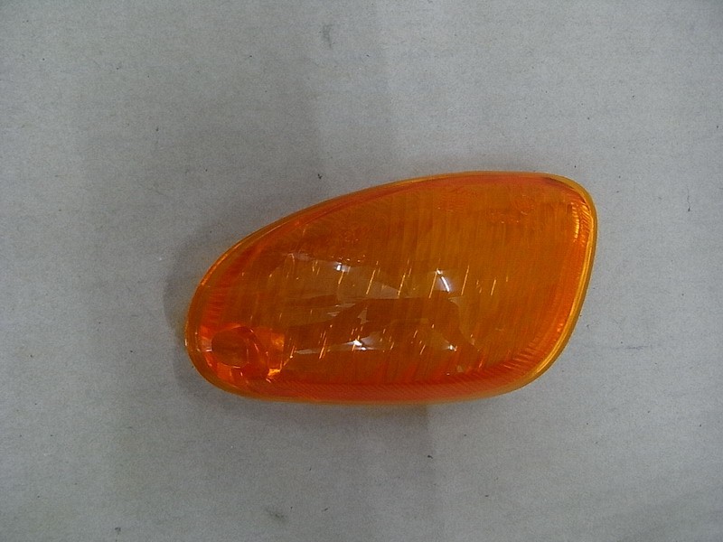 Рассеиватель указателя поворотов передний левый