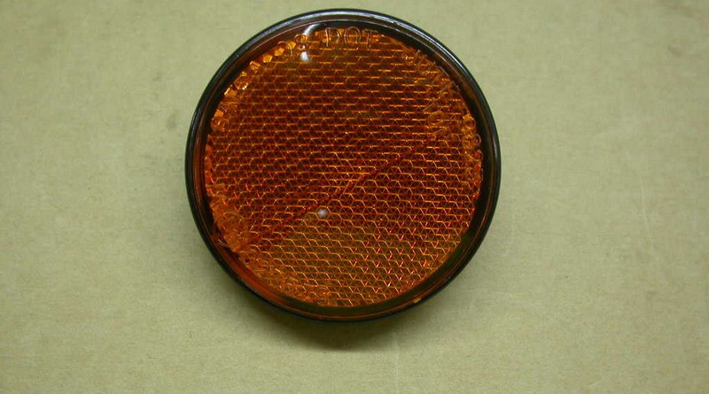 Световозвращатель боковой