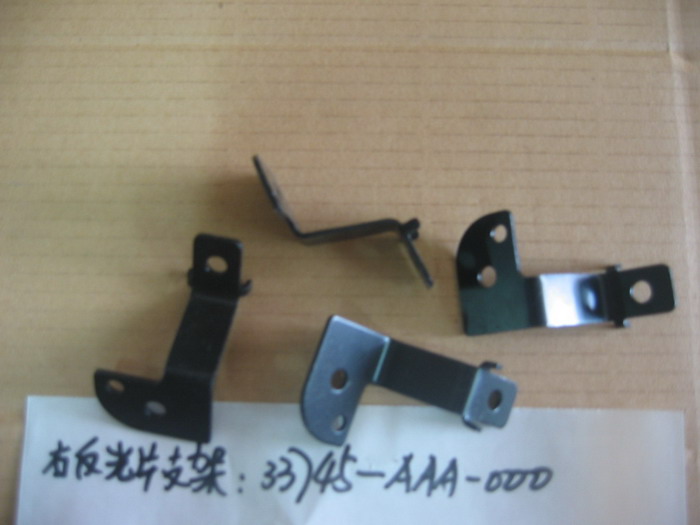 Кронштейн рефлектора заднего