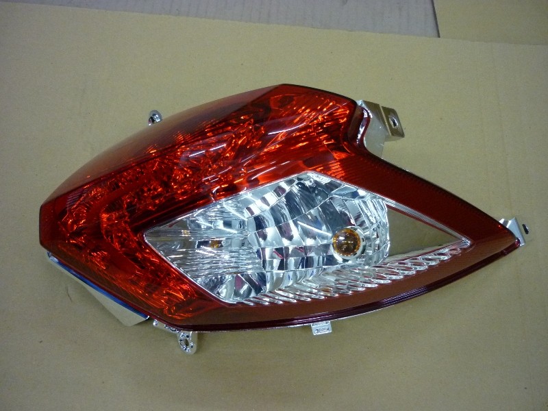 Фонарь задний левый в сборе