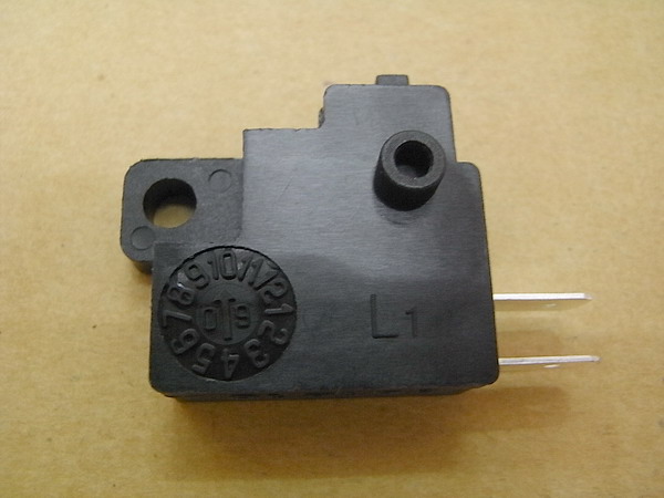 Выключатель стоп сигнала