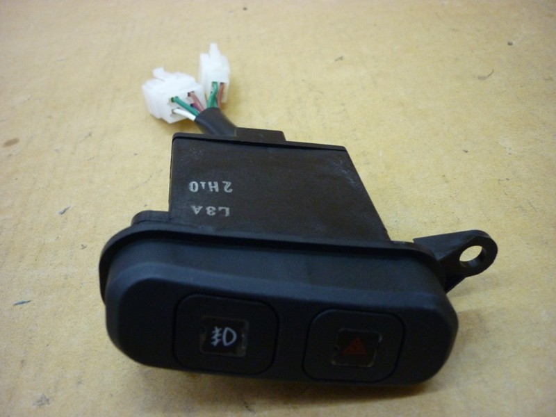 Выключатель аварийной сигнализации