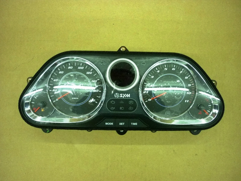 Панель приборов