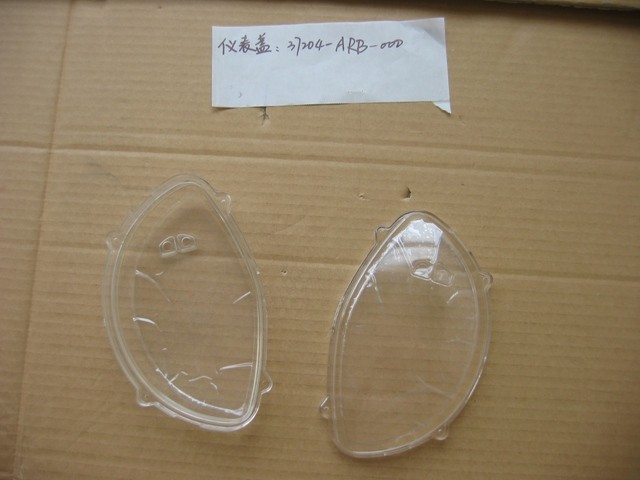 Стекло панели приборной