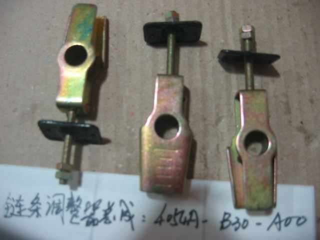 Натяжитель цепи заднего привода