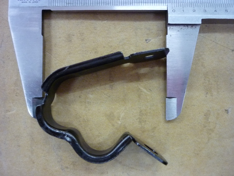 Крепление тормозного шланга заднего