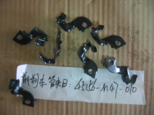 Крепление шланга тормоза переднего в