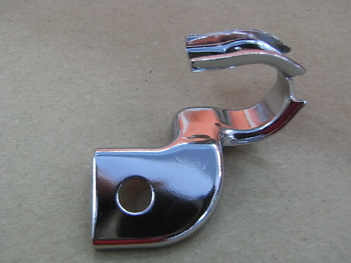 Крепление шланга тормоза переднего а