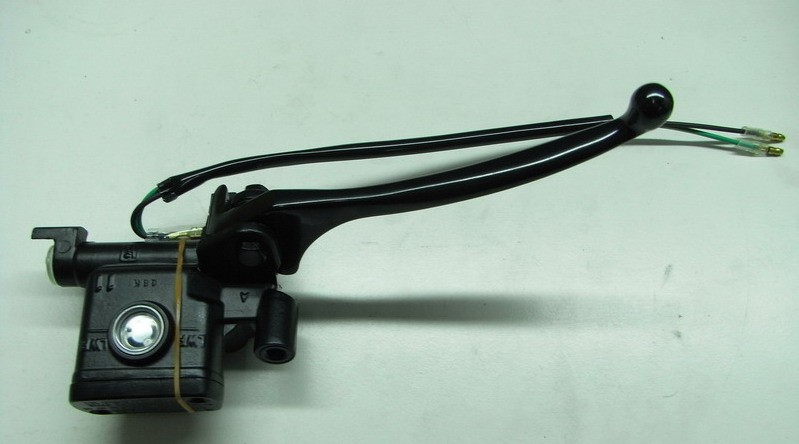 Цилиндр тормозной главный с рычагом в сборе