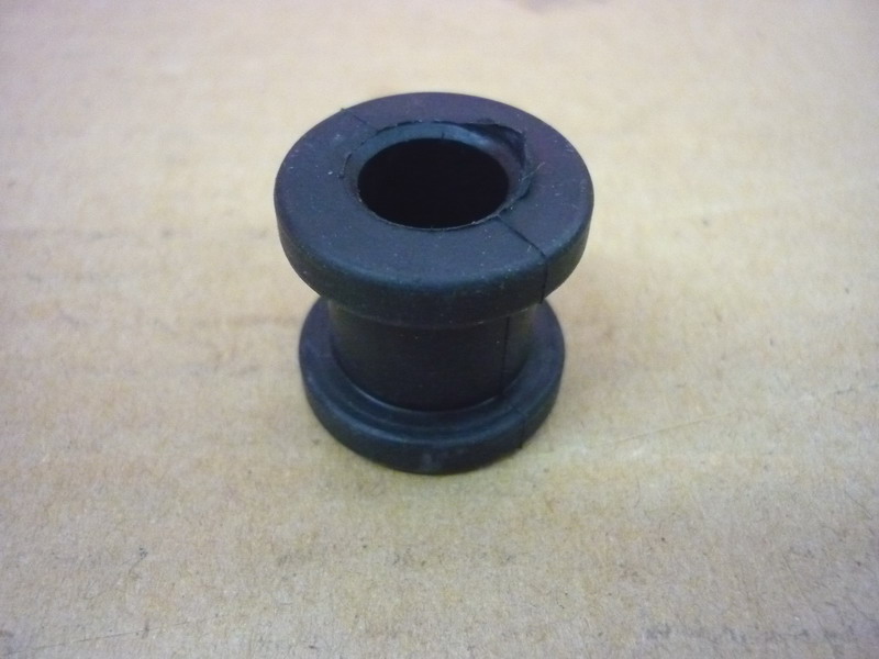 Втулка переднего тормоза