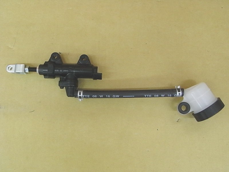 Цилиндр тормозной главный в сборе