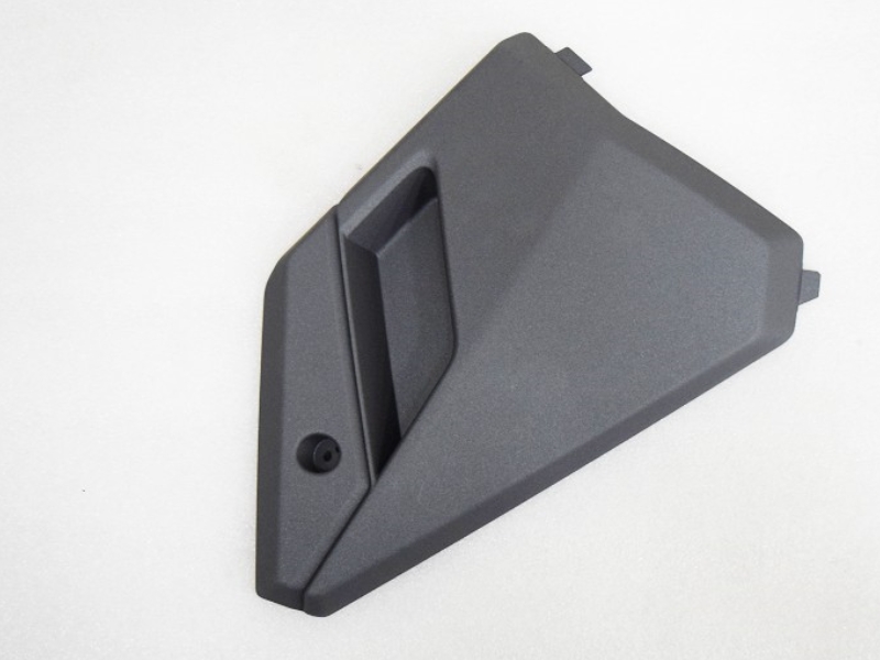 Крышка отсека АКБ матовый черный_GY-7450U