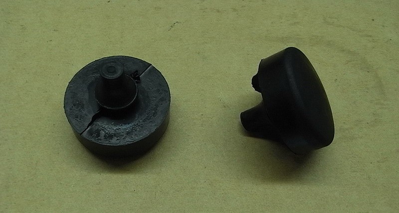 Демпфер кронштейна крепления двигателя