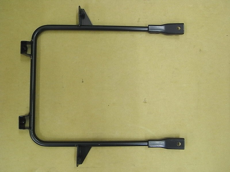 Кронштейн крепления радиатора