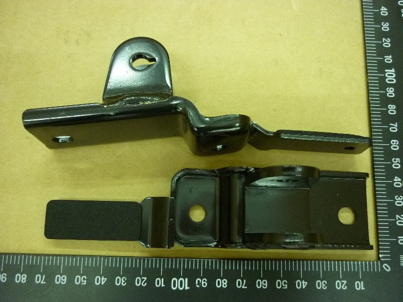 Кронштейн опоры для ног левой