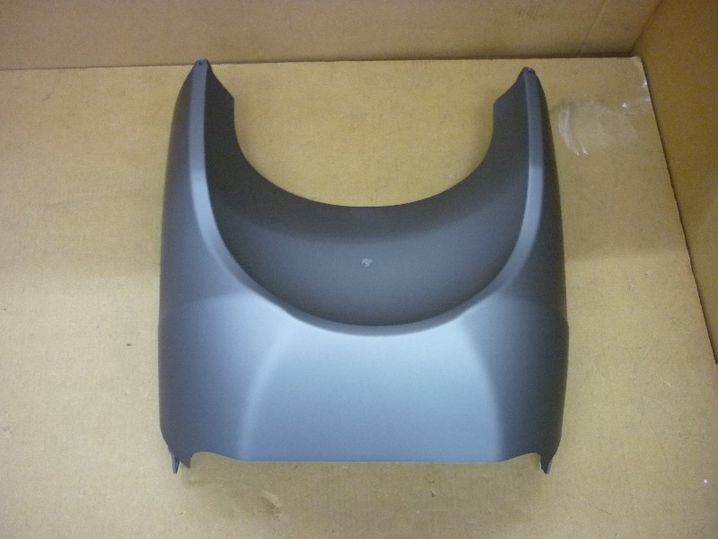 Облицовка передняя нижняя серый