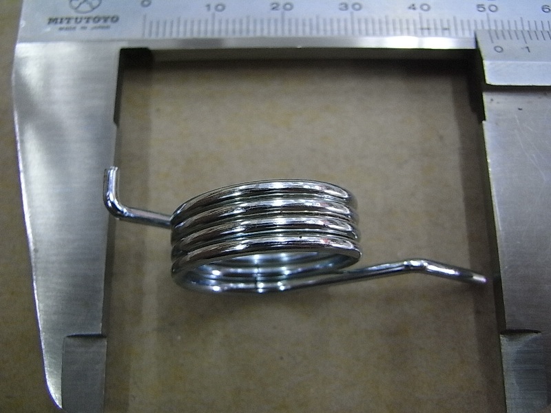 Пружина возвратная подножки передней левой