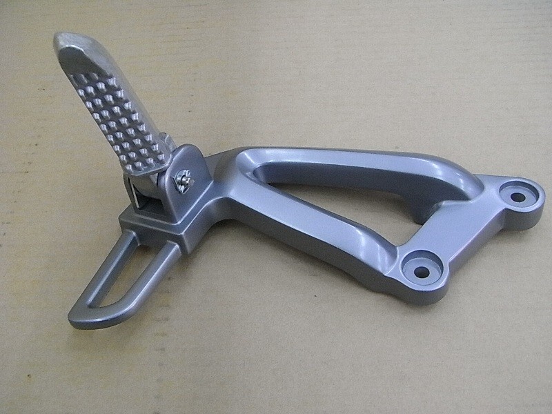 Опора для ног левая