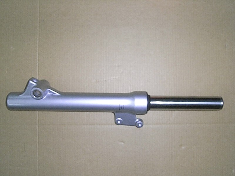 Амортизатор передний правый серебристый_S-421S