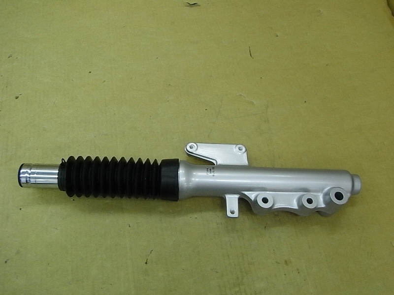 Амортизатор передний левый