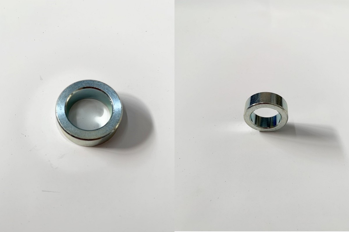 Втулка поворотная правая