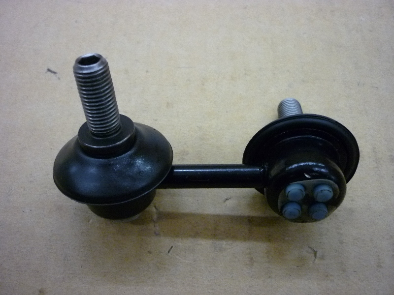 Тяга стабилизатора поперечной устойчивости прав.