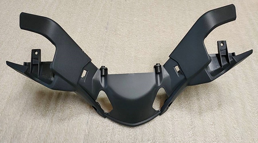 Облицовка руля передняя