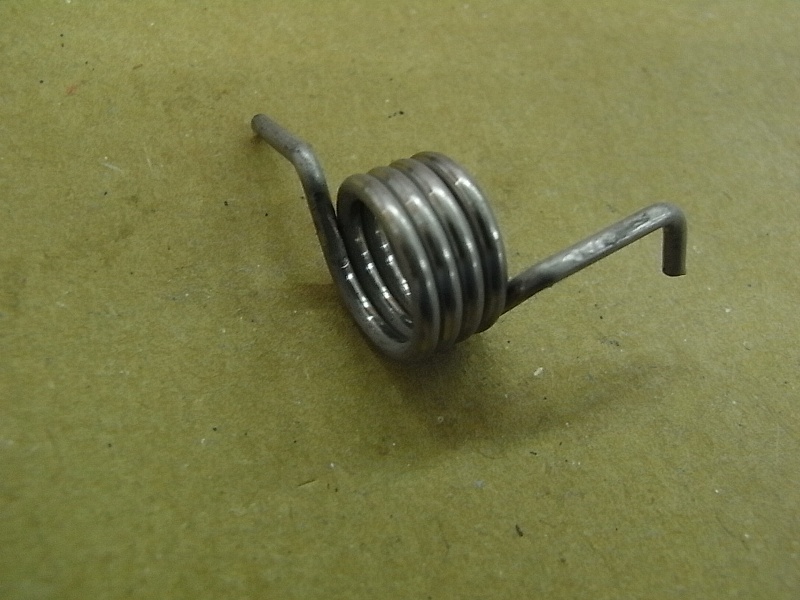 Пружина левая