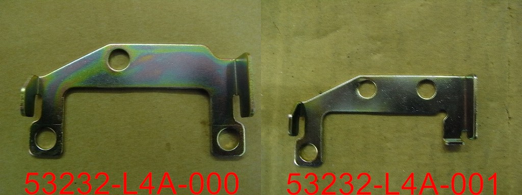 Кронштейн петли бардачка левый