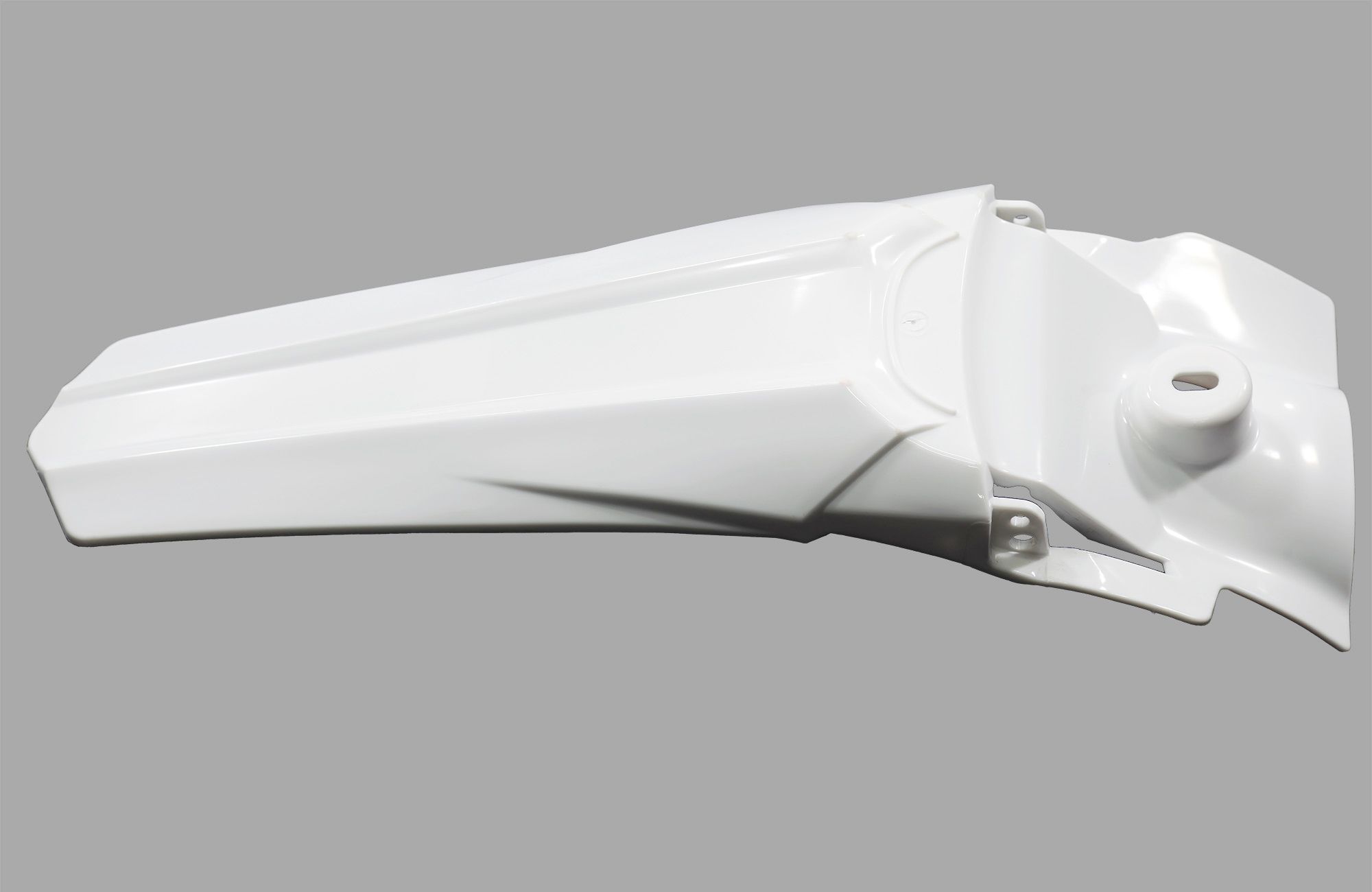 Крыло заднее, белый