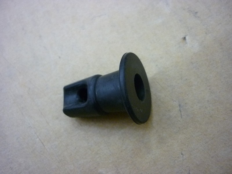 Трубка дренажная багажного отсека