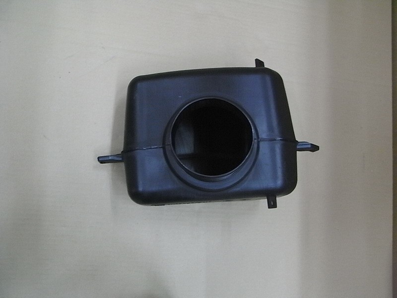 Отсек для мелочи передний