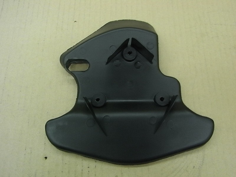 Крыло переднее внутреннее черный_BK-001U