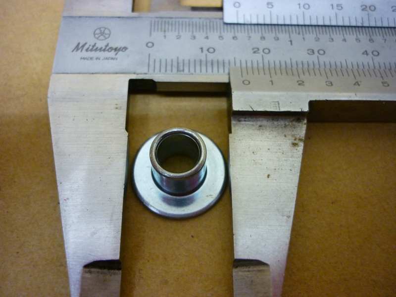 Втулка крепления переднего крыла