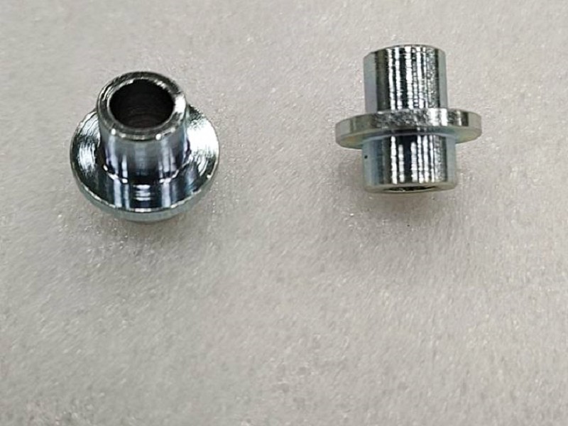 Втулка крепления ветрового стекла