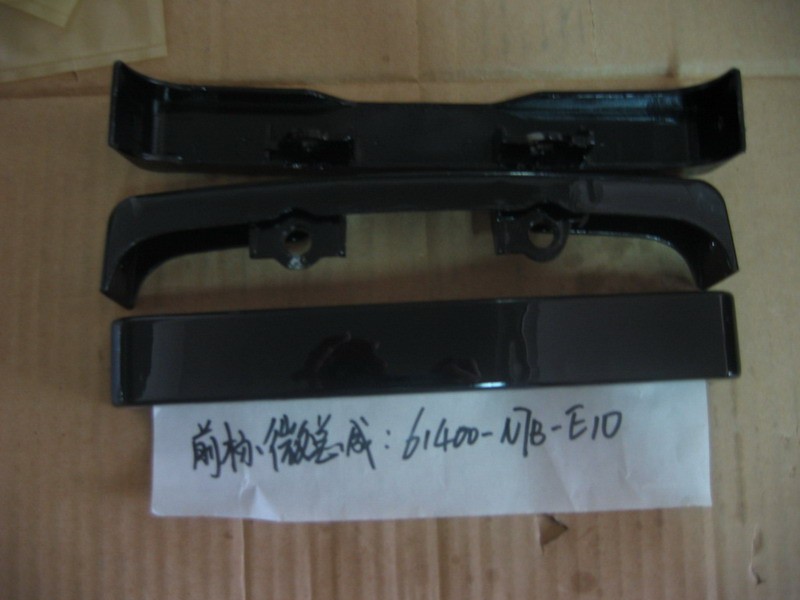 Накладка под эмблему