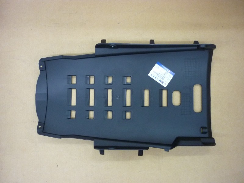 Облицовка передняя нижняя черный_BK-001U